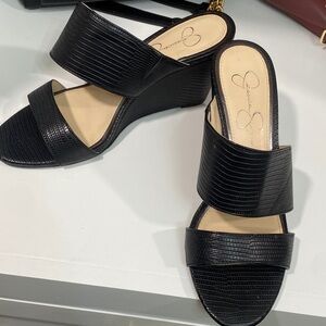 Jessica Simpson Black Textured Wedges
